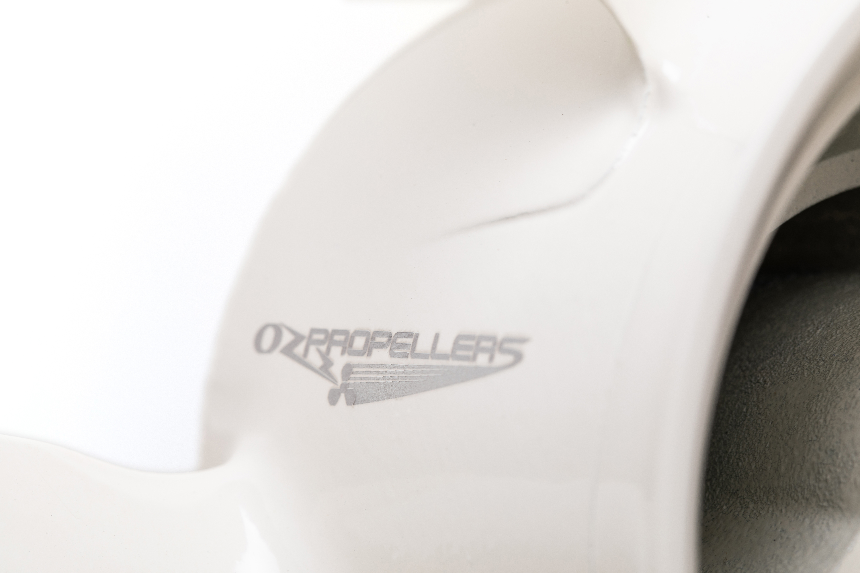 Ozpropeller to suit 2 Stroke 4A & 5C Pre 1992 Yamaha / Mariner Propeller 3 Blade Shear Pin Drive type Aluminium Prop - Image 5